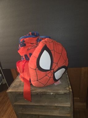 Marvel Red Spider-Man Pillow And Blanket